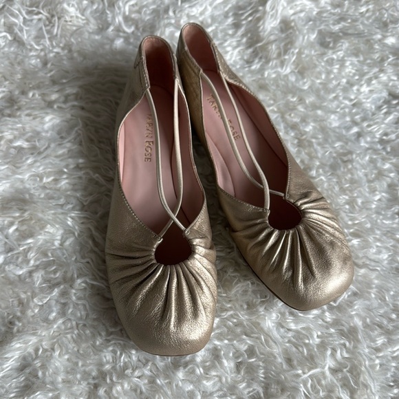 Taryn Rose Bryan gold criss-cross ballerina flats Sz 7 Leather - Picture 1 of 11